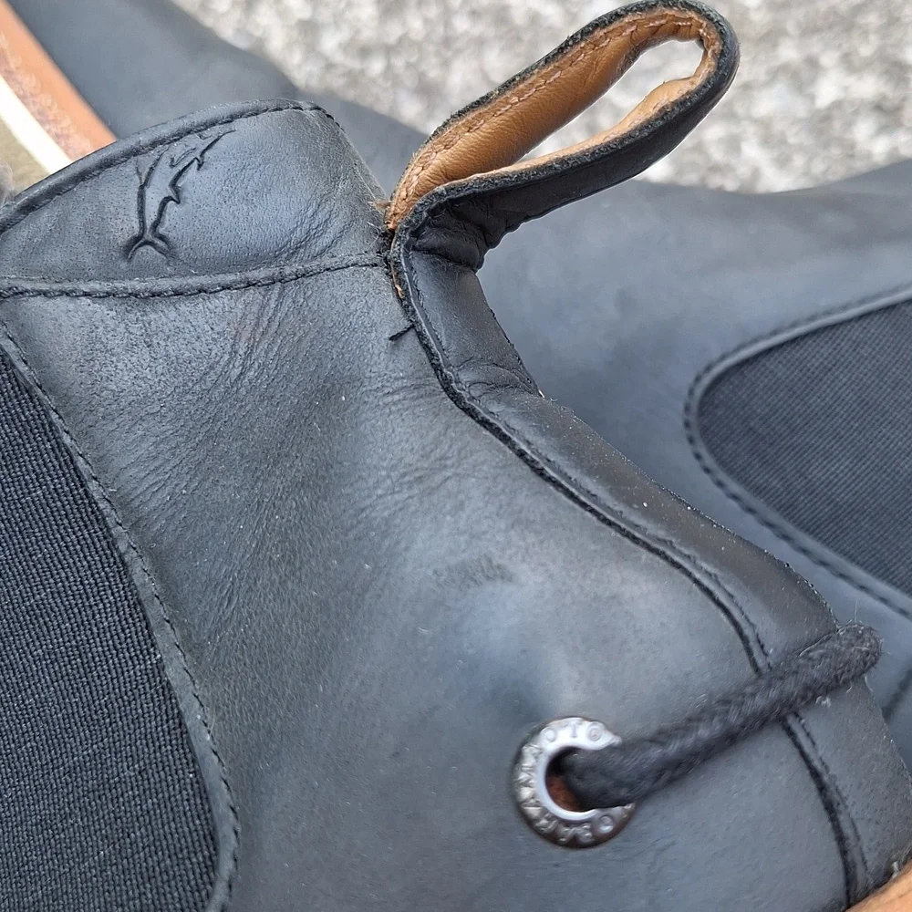 Tommy Bahama Men's Size 7D Black Leather Chelsea Boots